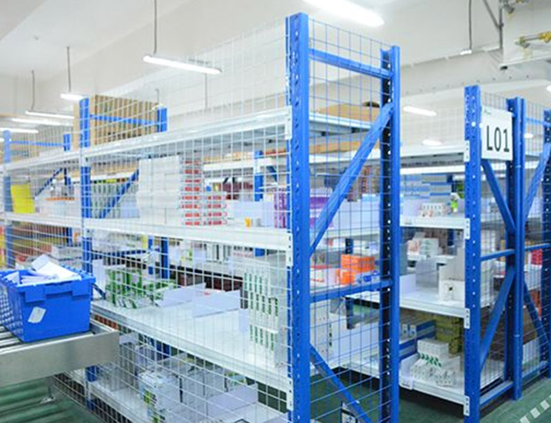 德阳带网格的中型货架